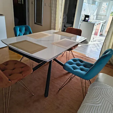 Apartment Kike *