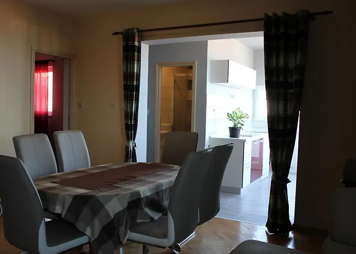 Kike&ana Apartman *