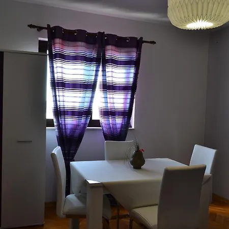 Kike Apartment *