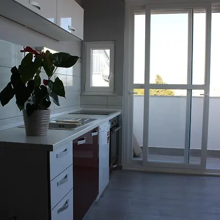 Apartment Kike Split