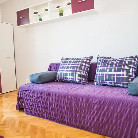 Kike Apartment