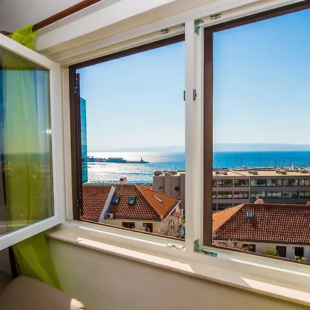 Kike Apartment