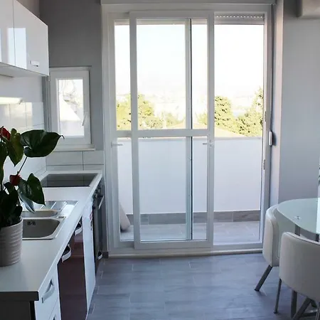 Apartment Kike *